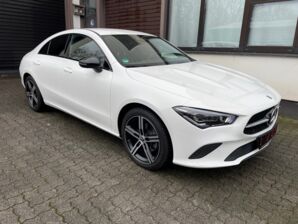 Mercedes Benz CLA 200 Coupe