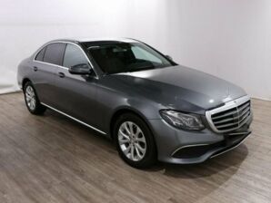 Mercedes Benz E 220 CDI Avantgarde