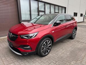 Opel Grandland 1.2 Turbo Ultimate / NAVI / KAMERA / PANO