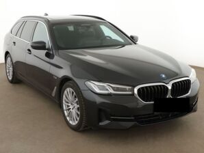 BMW 530 e Touring / AUT / PANO / VIRTUAL