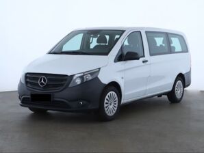 Mercedes Benz Vito Tourer 114 CDI LANG / 8 Sitzer