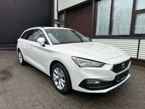 SEAT Leon Sportstourer 2.0 TDI Style / AUT / NAVI / VIRTUAL / PANO